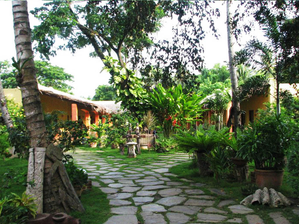 Hibiscus Garden Inn Puerto Princesa Exterior foto