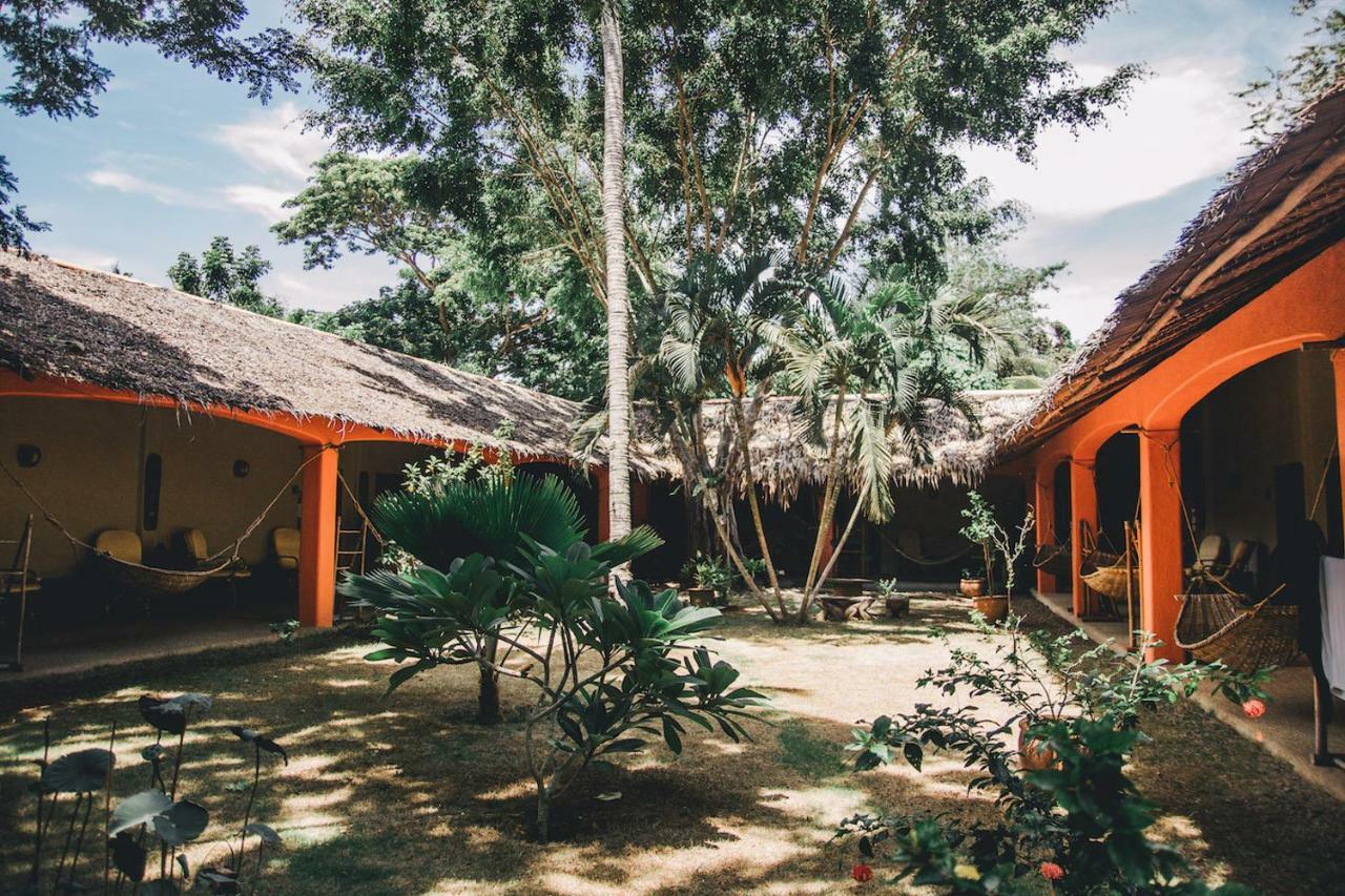 Hibiscus Garden Inn Puerto Princesa Exterior foto